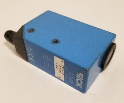 SICK CS81-P1112 রঙ সেন্সর CS8 পুরুষ সংযোগকারী M12 5-পিন 30.4 মিমি x 80 মিমি x 53 মিমি