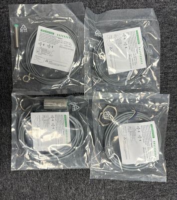 Siemens 3RG4014-0CD00 ইন্ডাকশন সুইচ, IP66/67 সুরক্ষা সহ এবং 1300 mbar 522 inH²O পর্যন্ত পরিমাপের ক্ষমতা